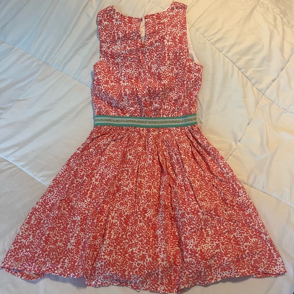 Mini Boden Girls Pink and white Floral dress - Picture 2 of 5